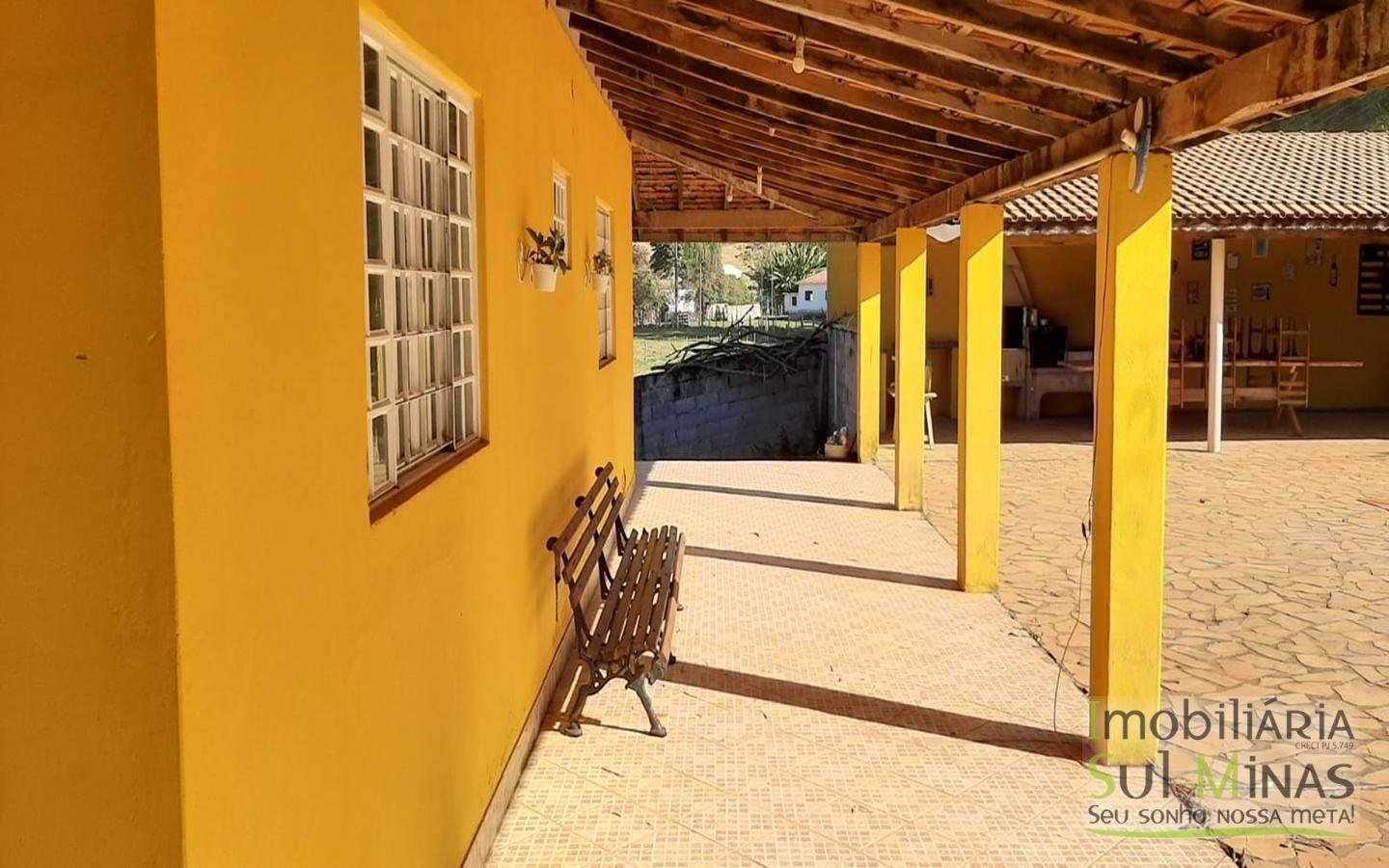 Chácara com Rio na Divisa a Venda em Cambuí MG Cód. 1492 (36)