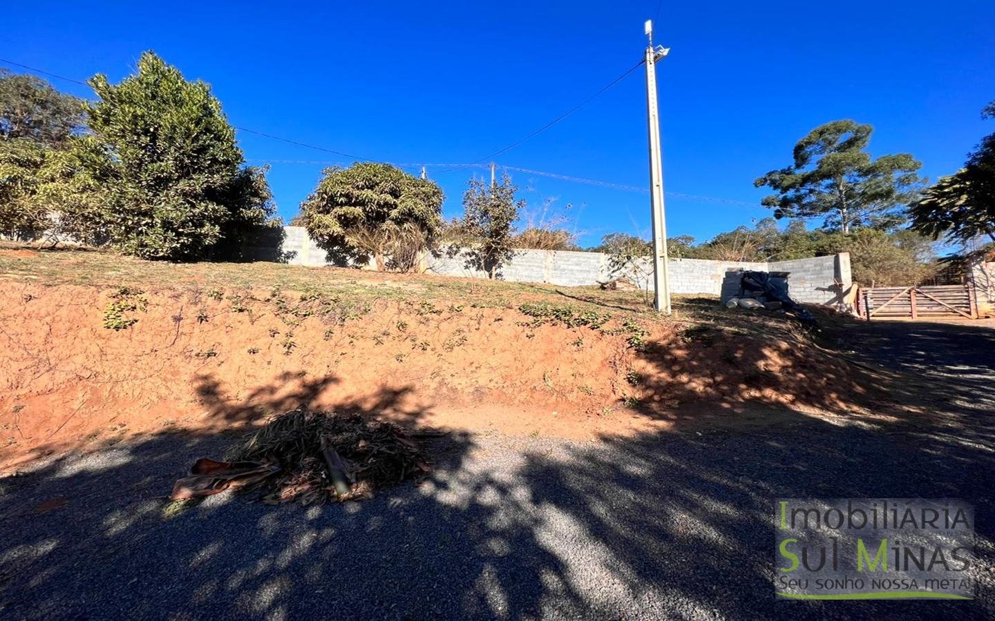 Chácara de 3980m² a 3km da cidade a Venda em Cambuí MG (1)