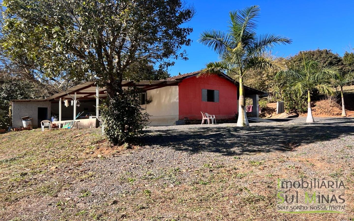 Chácara de 3980m² a 3km da cidade a Venda em Cambuí MG (36)