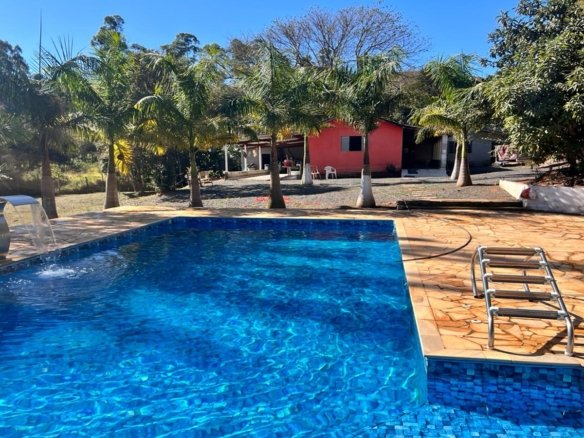 Chácara de 3980m² a 3km da cidade a Venda em Cambuí MG (38)