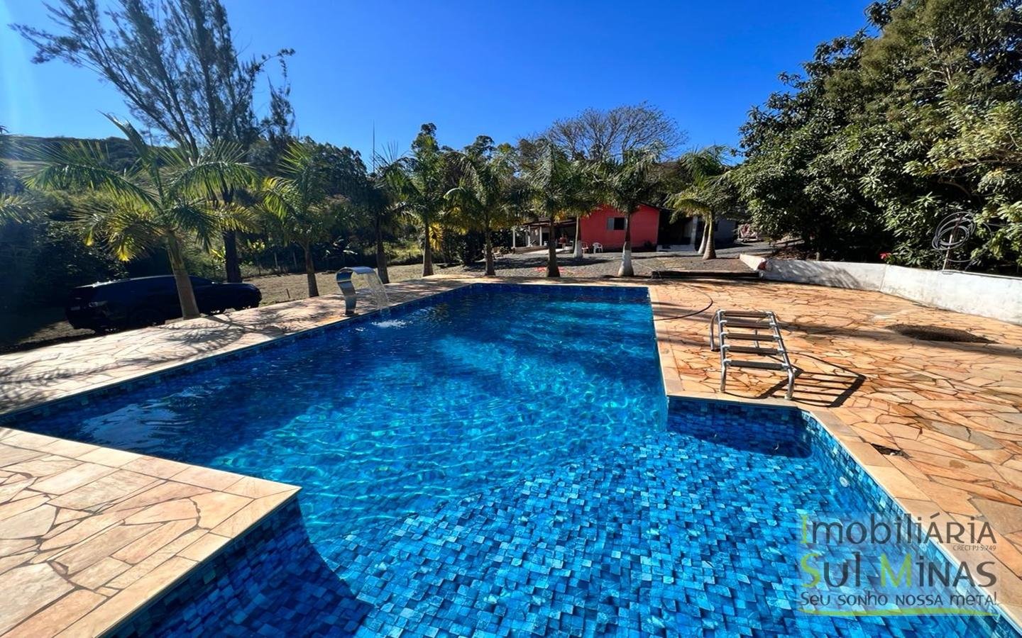 Chácara de 3980m² a 3km da cidade a Venda em Cambuí MG (42)