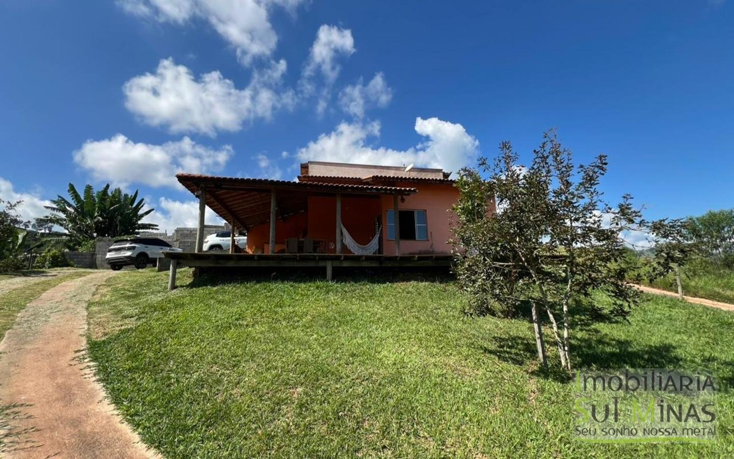 Chácara em condomínio com 1770m ² a Venda no Córrego do Bom Jesus cod2440 (1)