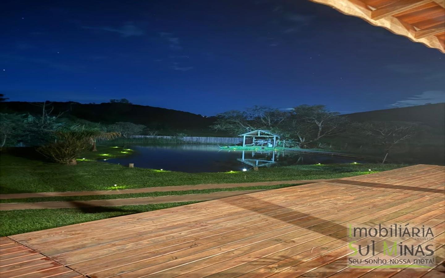 Chácara em condomínio com 1770m ² a Venda no Córrego do Bom Jesus cod2440 (14)