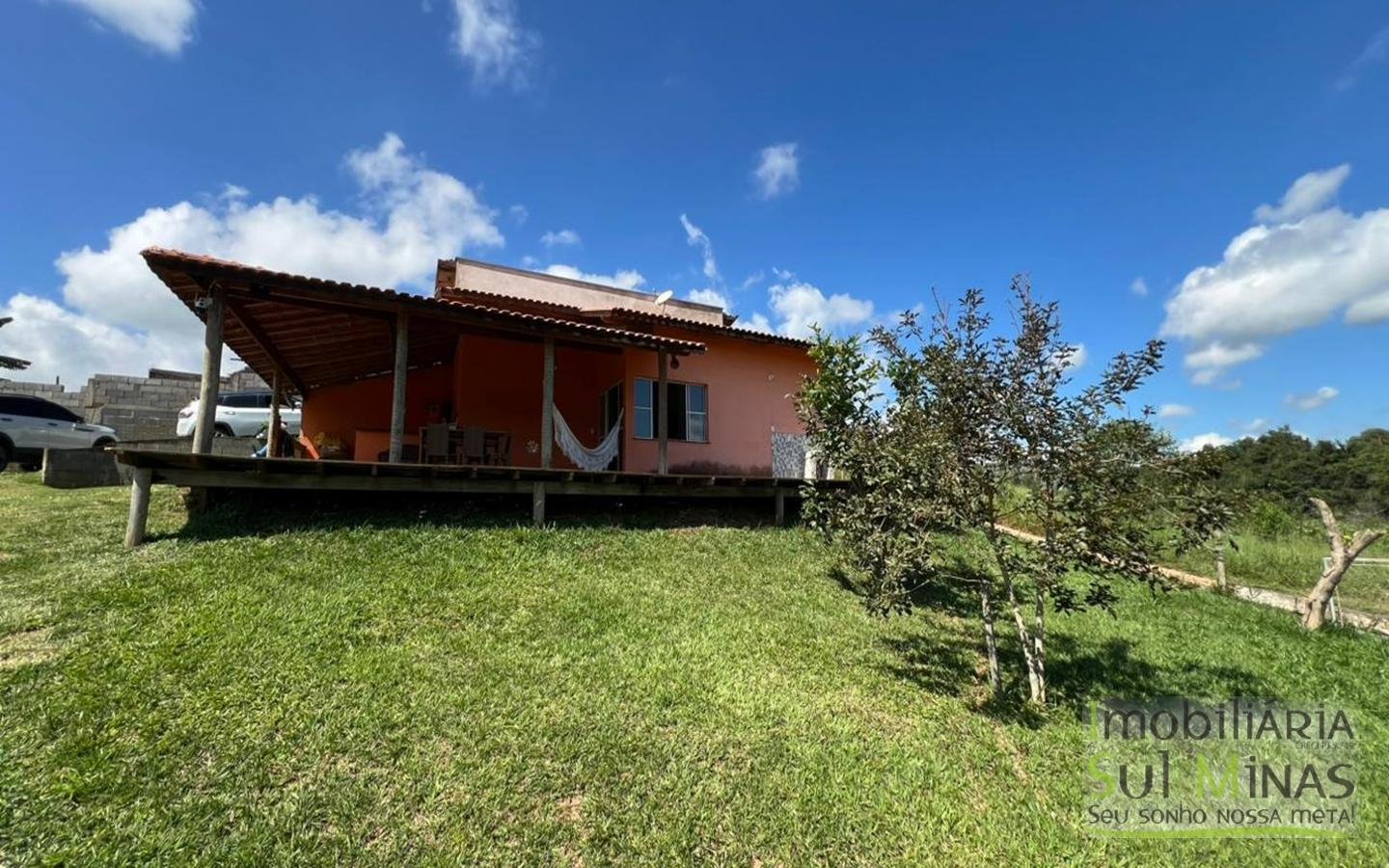 Chácara em condomínio com 1770m ² a Venda no Córrego do Bom Jesus cod2440 (21)