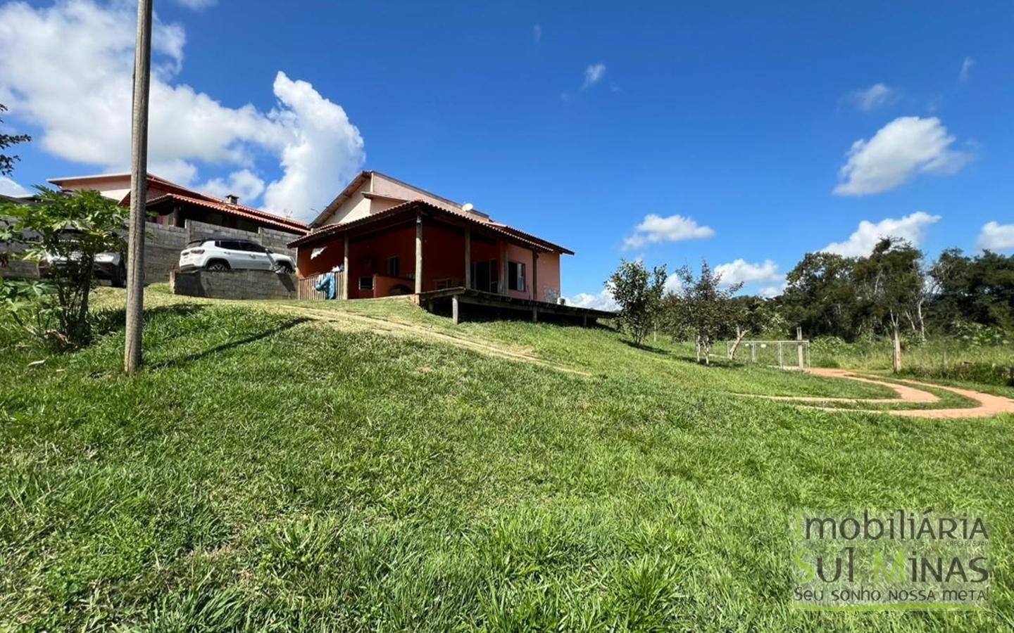 Chácara em condomínio com 1770m ² a Venda no Córrego do Bom Jesus cod2440 (7)