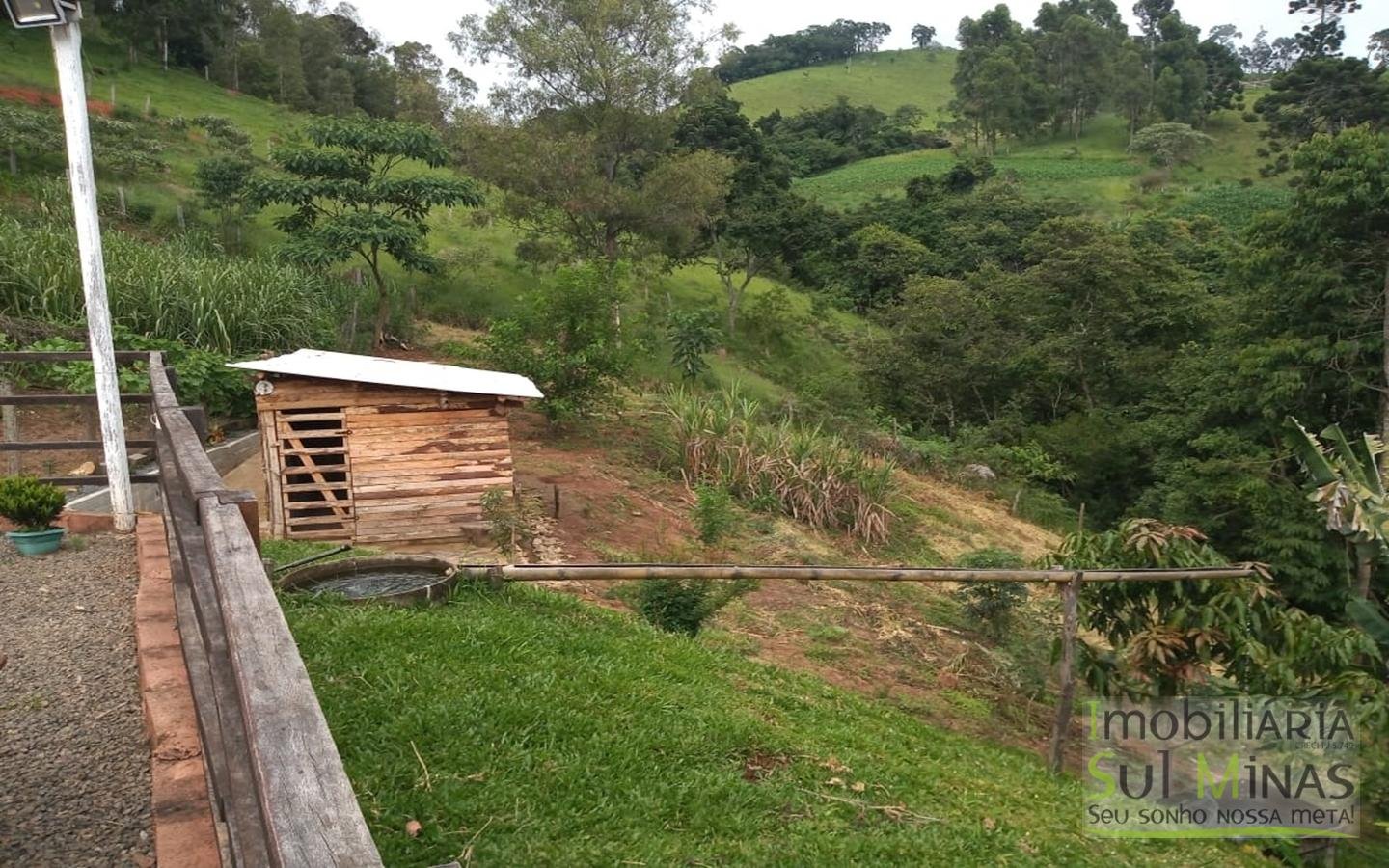 Chácara no Córrego do Bom Jesus a 6 km da Cidade (13)