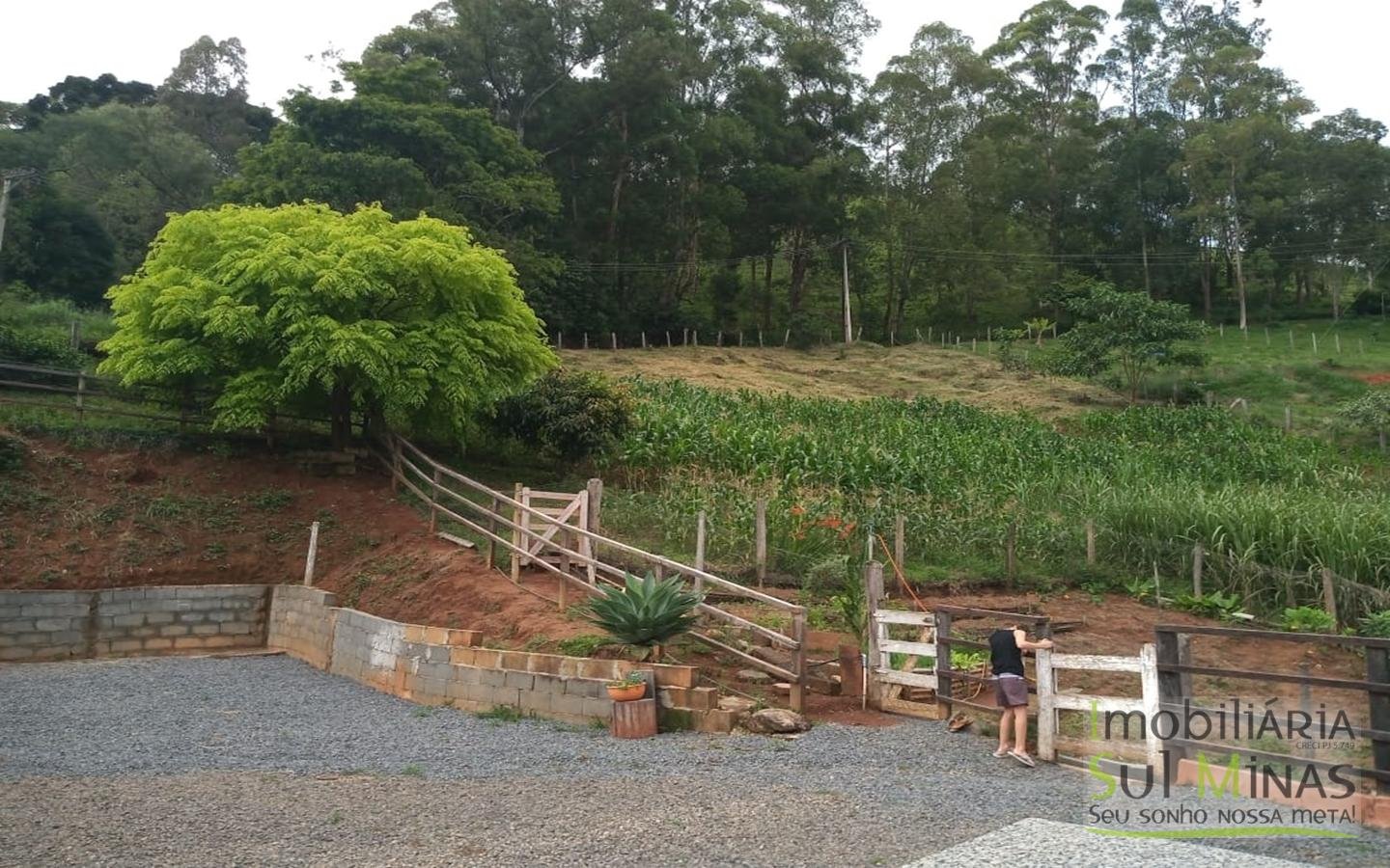 Chácara no Córrego do Bom Jesus a 6 km da Cidade (14)