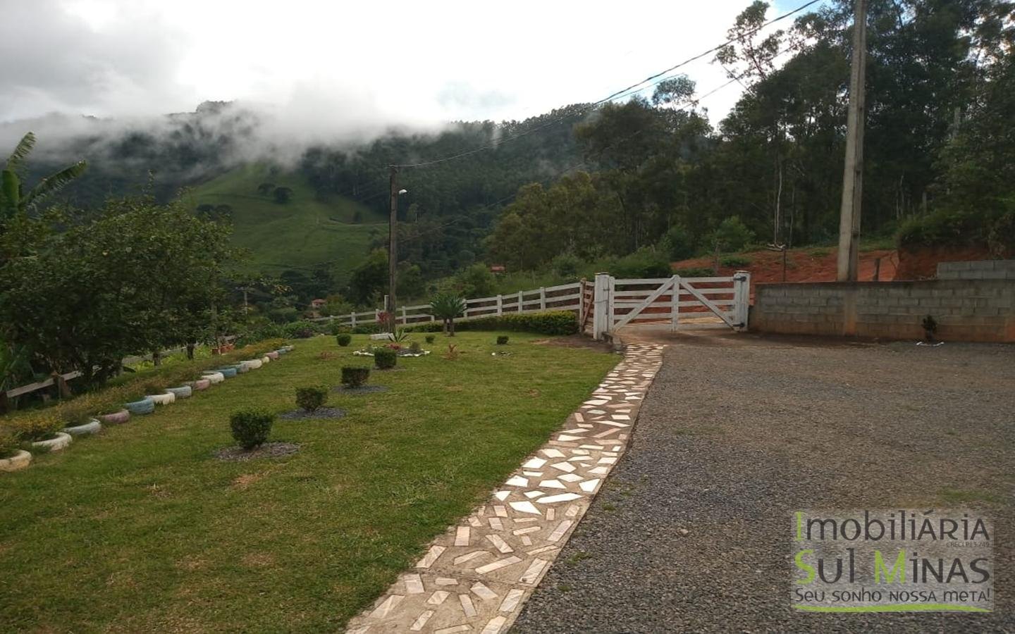 Chácara no Córrego do Bom Jesus a 6 km da Cidade (2)