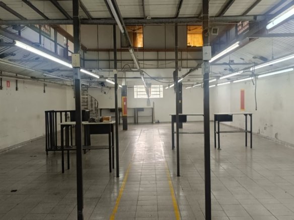 Galpão Para Locação em Cambuí – Excelente Localização! cod2446 (2)