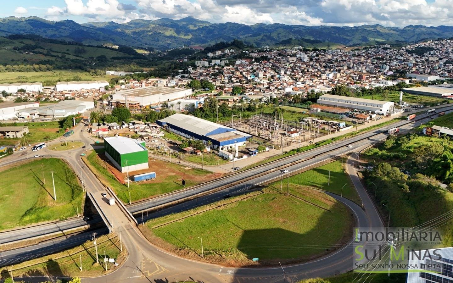 Galpão para Locação em CambuíMG – 1.200 m2 cod2430 (11)