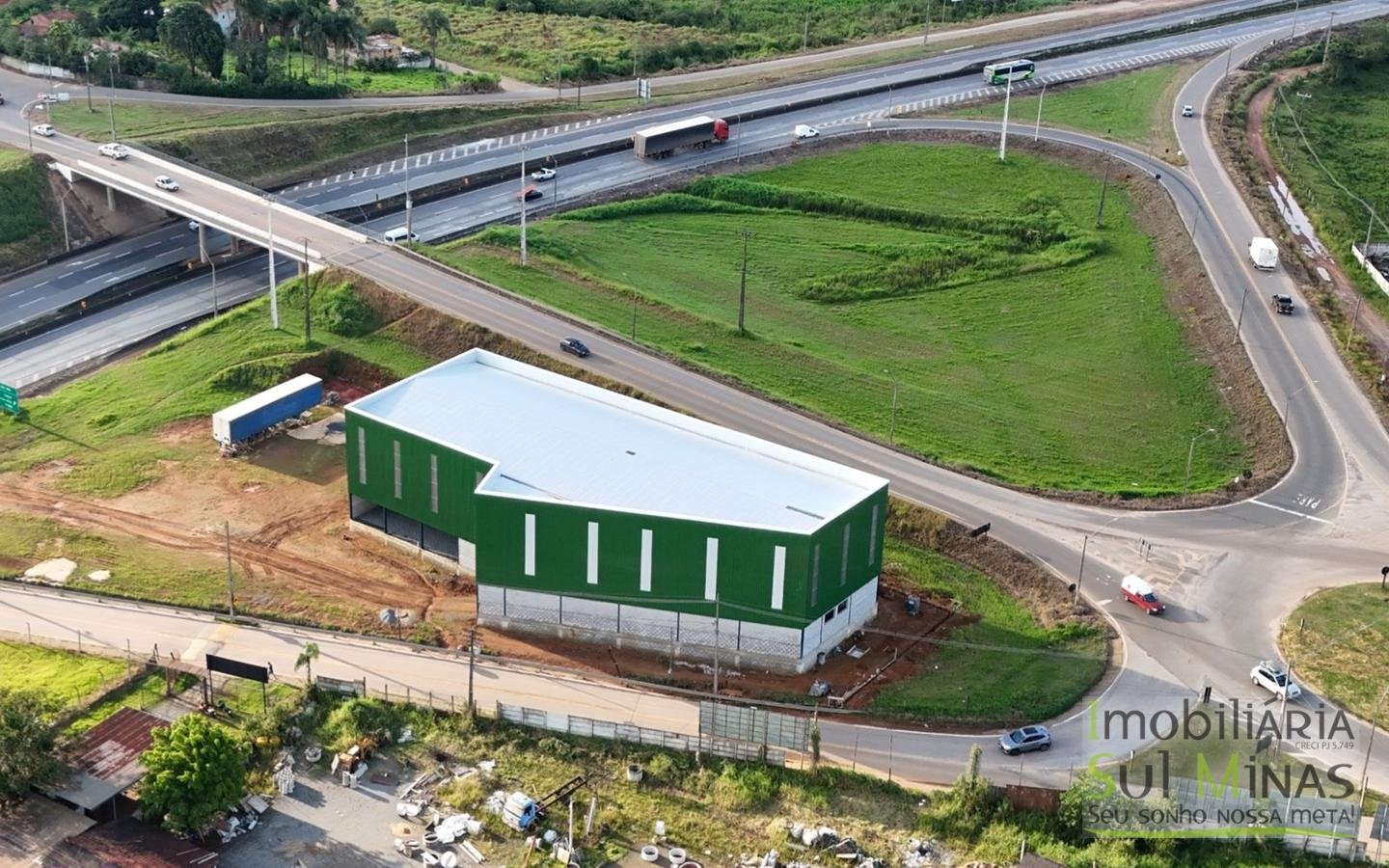 Galpão para Locação em CambuíMG – 1.200 m2 cod2430 (5)