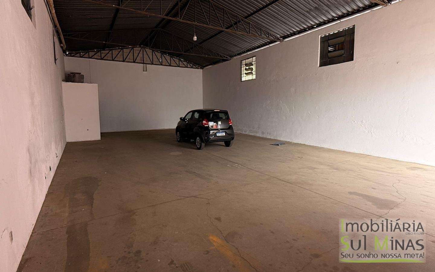 Galpão para Locação – 200 m² Avenida de Alto Fluxo cod2447 (5)