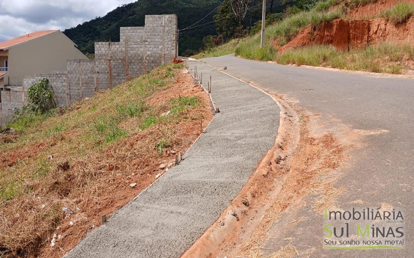 Lote Urbano a 1700 metros do Centro de Extrema MG 1881 (2)