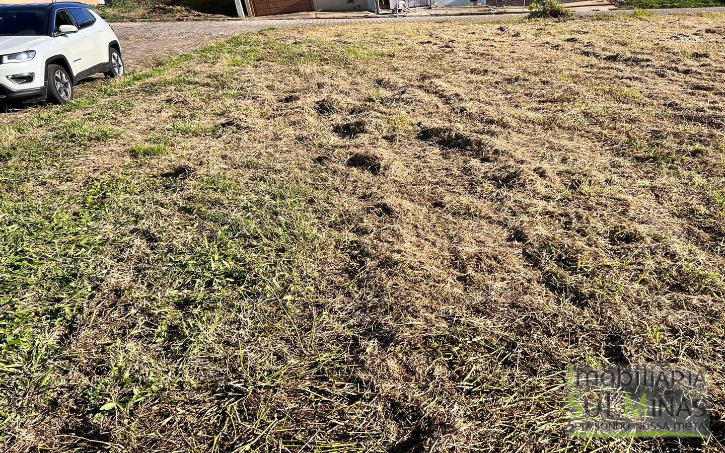 Lote a Venda em Cambuí MG de Esquina com 277 m² Cód. 1716 (5)