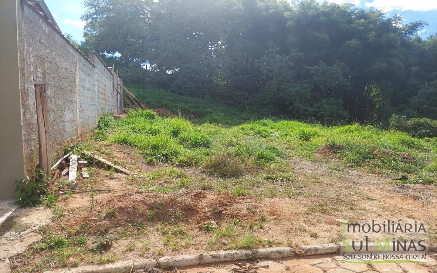 Lote a Venda no Córrego do Bom Jesus MG com 232m² Cód. 1700 (1)