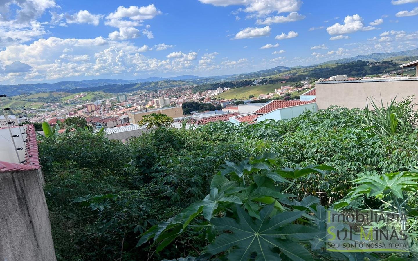 Lote a venda em Cambuí com 257 m² Cód. 1429 (2)
