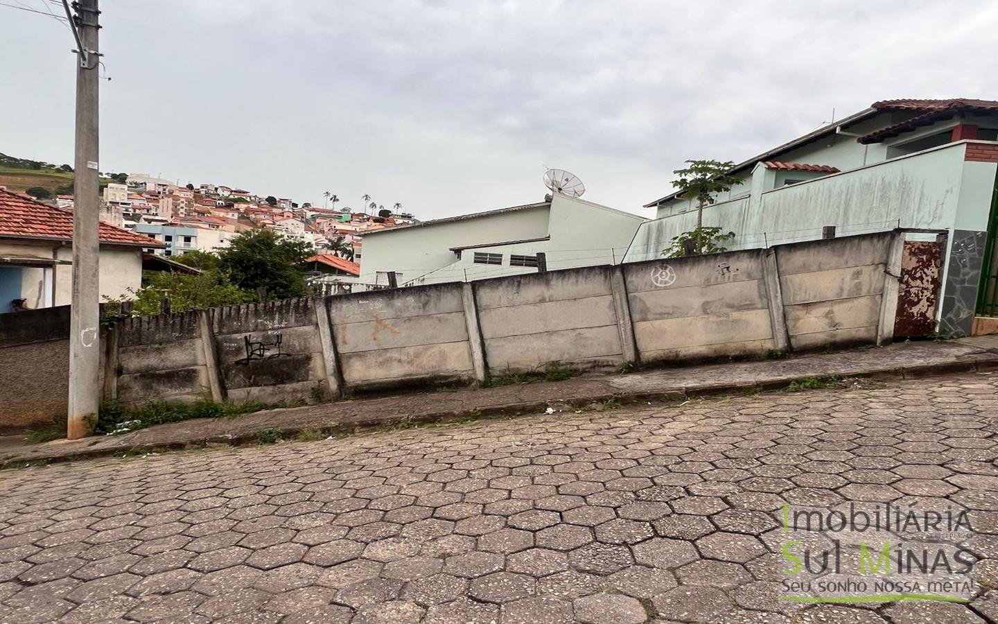 Lote a venda no Centro de Cambuí MG  311,45 m ² Cod. 1884 (4)