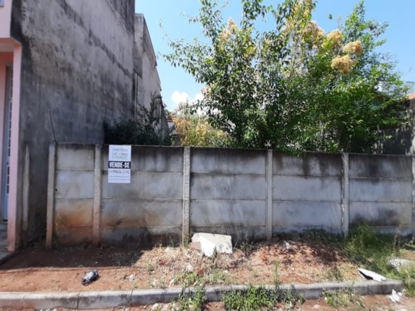 Lote de 200 m² a Venda em Cambuí MG com Ótima Localização Cod. 1364 (1)