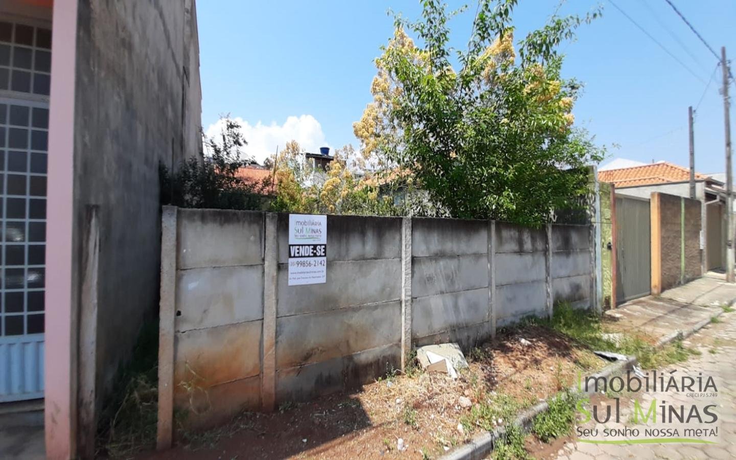 Lote de 200 m² a Venda em Cambuí MG com Ótima Localização Cod. 1364 (3)