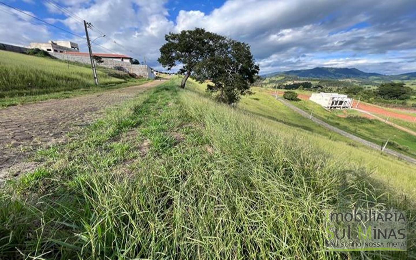 Lote de 828 m² à Venda em Cambuí MG (6)