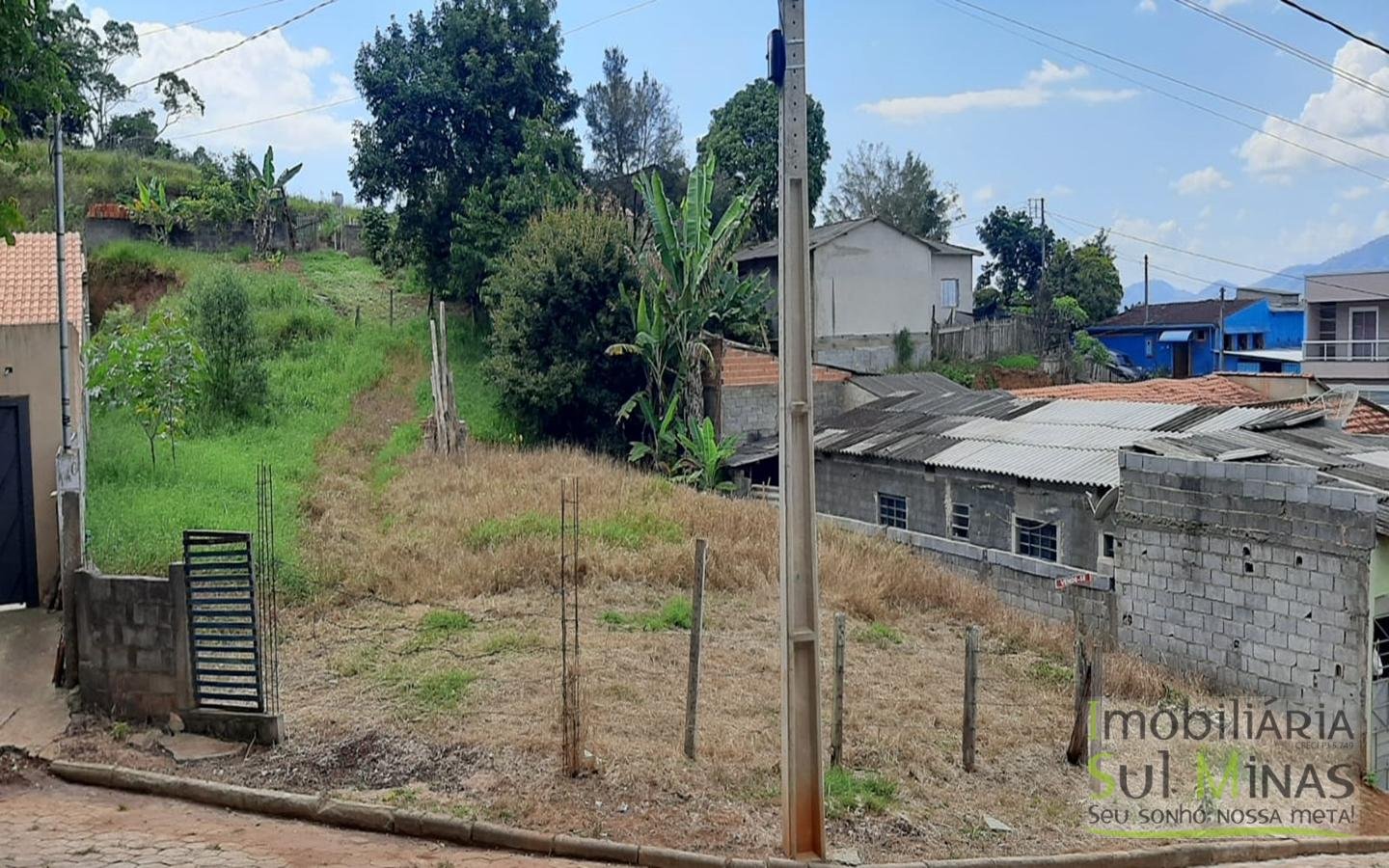 Lote de 900 m² à Venda em Cambuí MG Cód. 1458 (3)