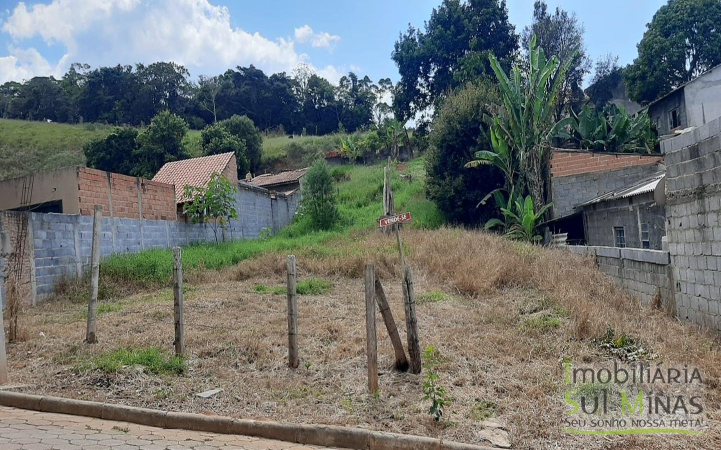 Lote de 900 m² à Venda em Cambuí MG Cód. 1458 (4)