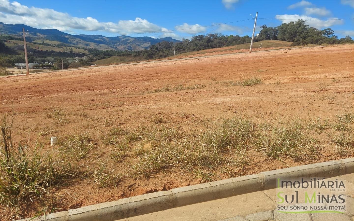 Lotes de 250m² a Venda em Cambui Mg com vista para as montanhas 1746 (1)