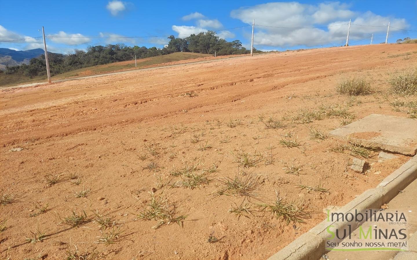 Lotes de 250m² a Venda em Cambui Mg com vista para as montanhas 1746 (2)