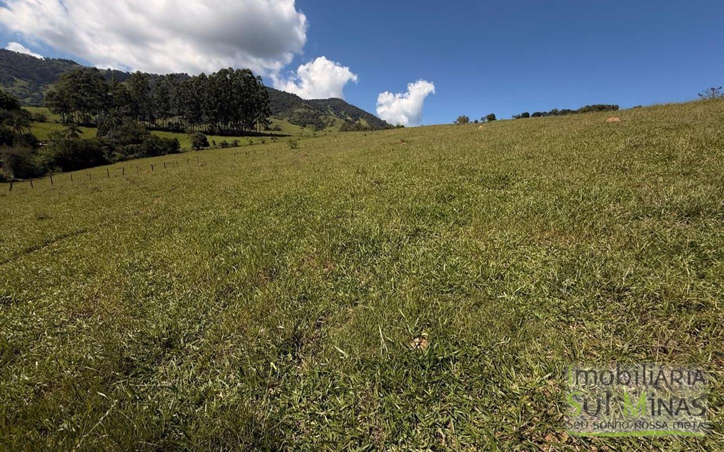 SÍTIO COMPLETO À VENDA – 25.158 m² cod2442 (1)