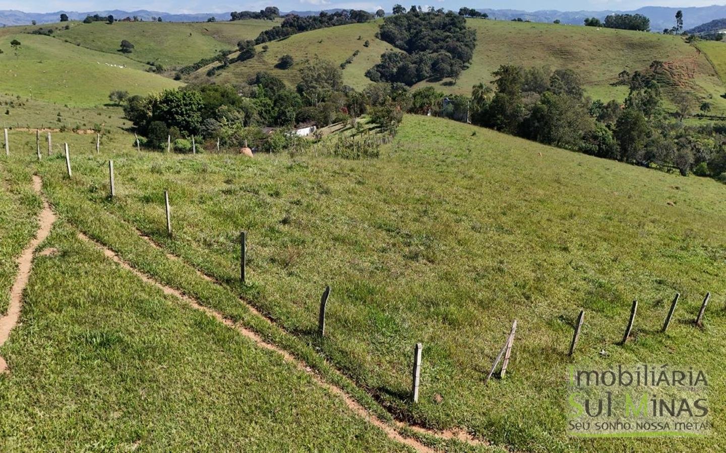 SÍTIO COMPLETO À VENDA – 25.158 m² cod2442 (22)