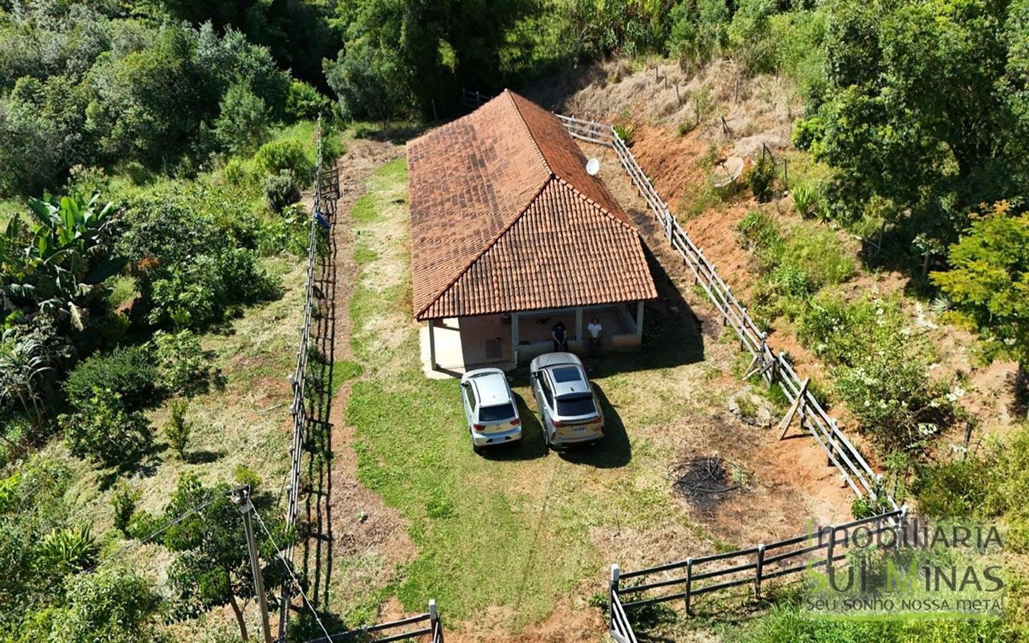 SÍTIO COMPLETO À VENDA – 25.158 m² cod2442 (4)