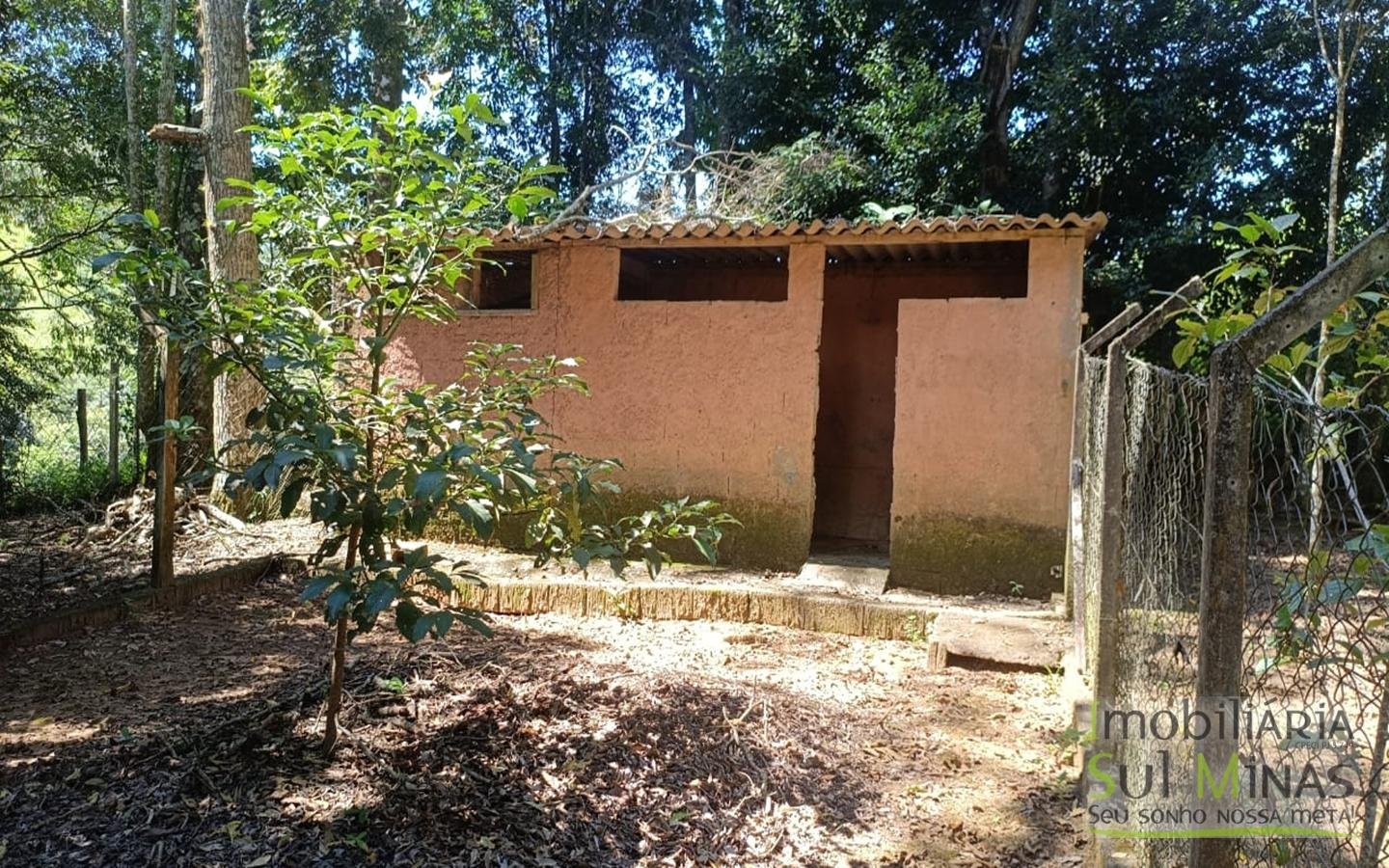 Sítio Completo Porteira Fechada em ItapevaMG cod2441 (39)