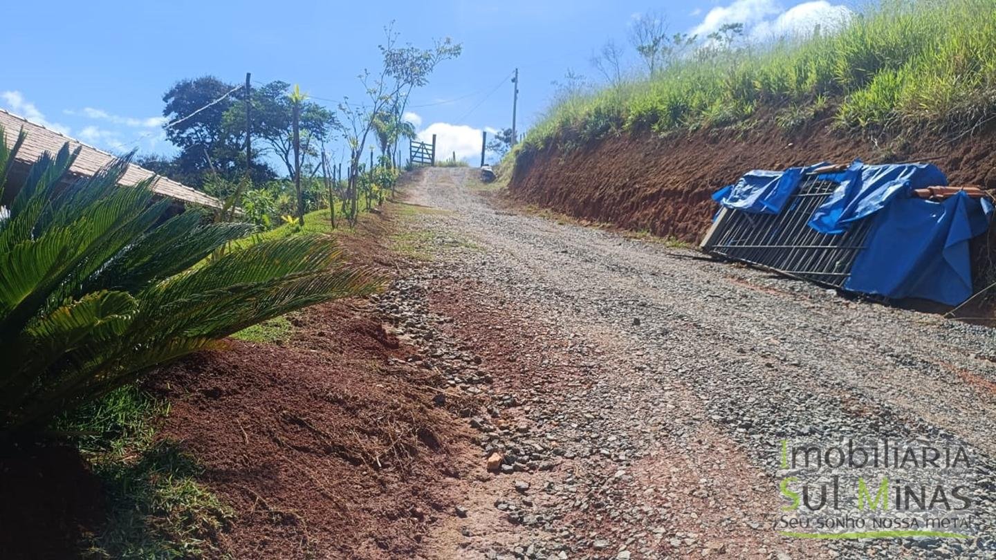 Sítio de 3 Alqueires a 7km da cidade a Venda em Cambuí MG cod 2437 (10)