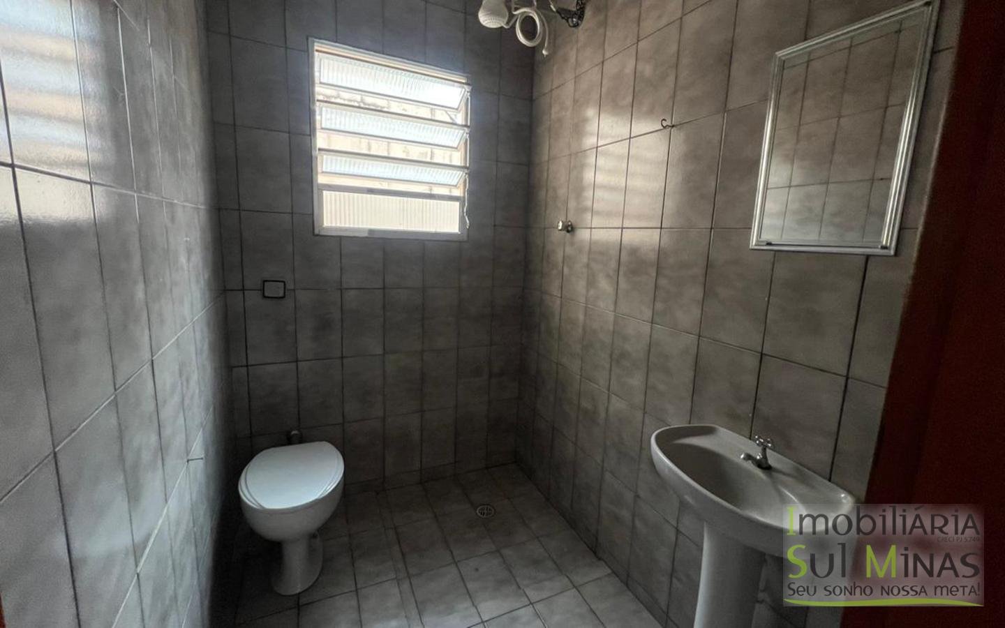 Apartamento Amplo e Com Quintal Para Locação em Cambuí MG cod2466 (15)