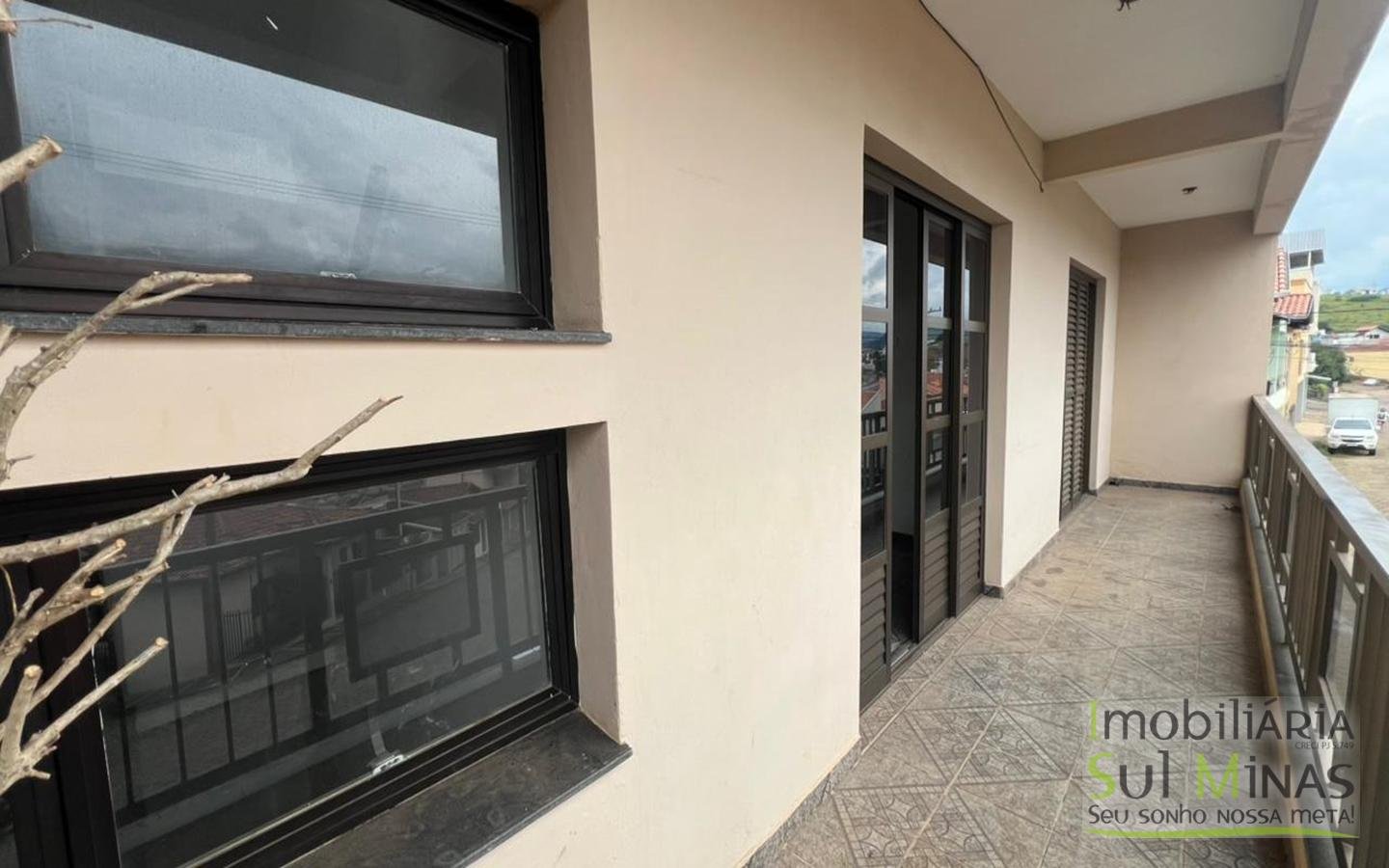 Apartamento Amplo e Com Quintal Para Locação em Cambuí MG cod2466 (16)