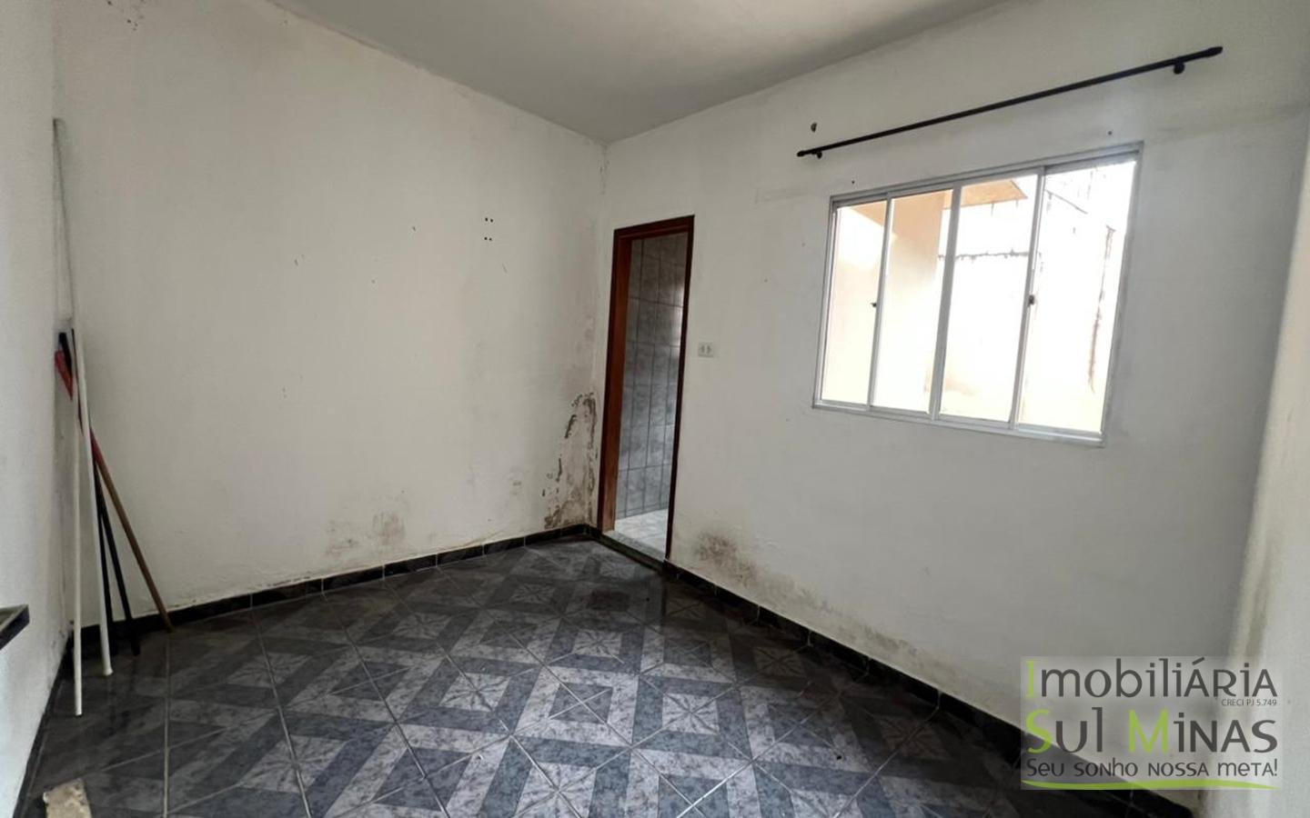 Apartamento Amplo e Com Quintal Para Locação em Cambuí MG cod2466 (17)