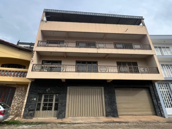 Apartamento Amplo e Com Quintal Para Locação em Cambuí MG cod2466 (19)