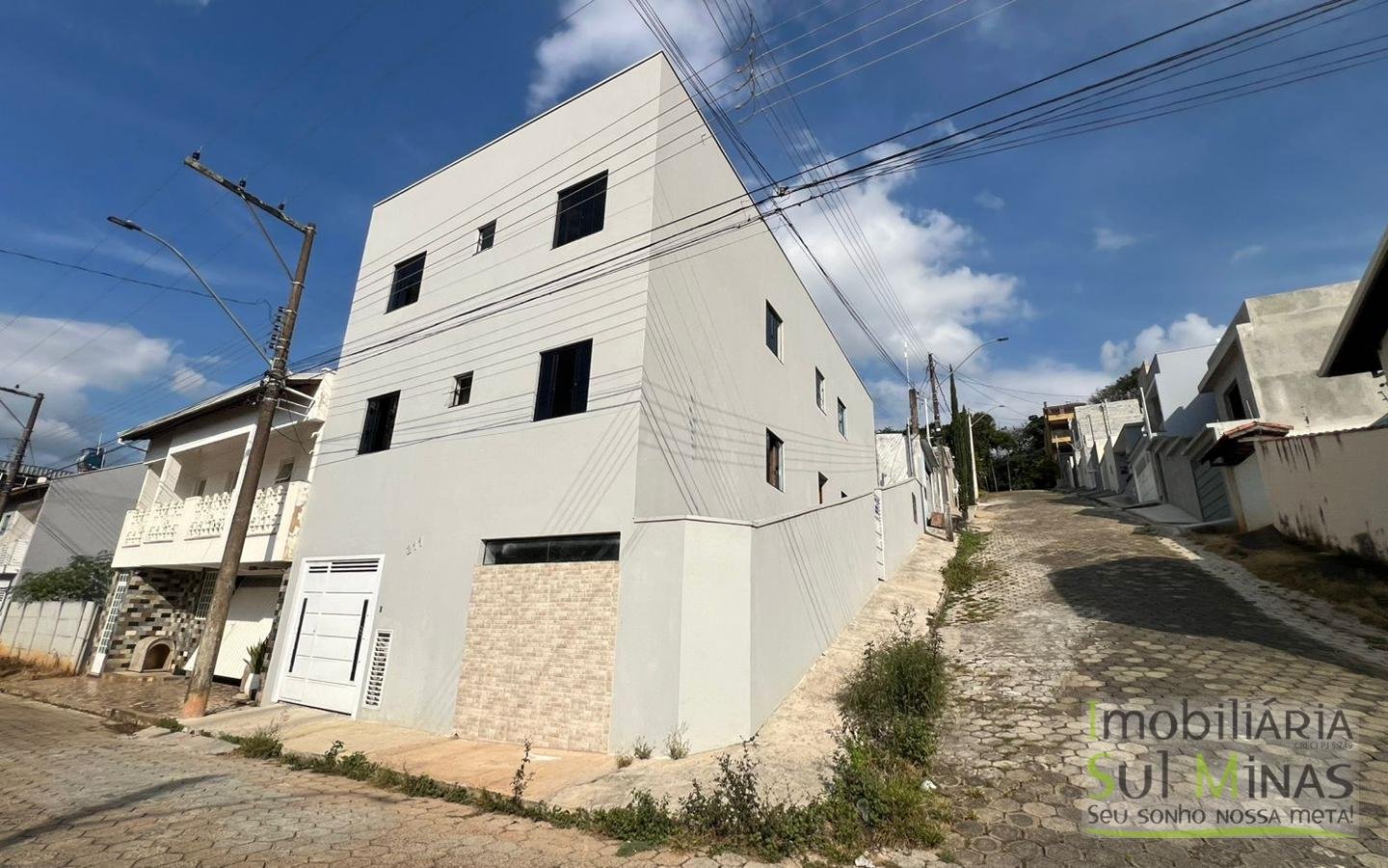 Apartamento Para Locação com Vista privilegiada em Cambuí MG cod2455 (1)