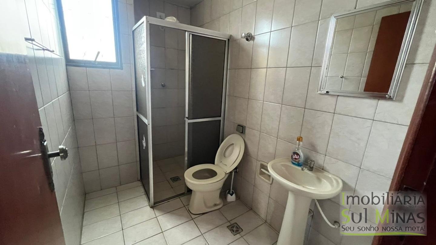 Apartamento para locação no centro de Cambui MG sem garagem (3)
