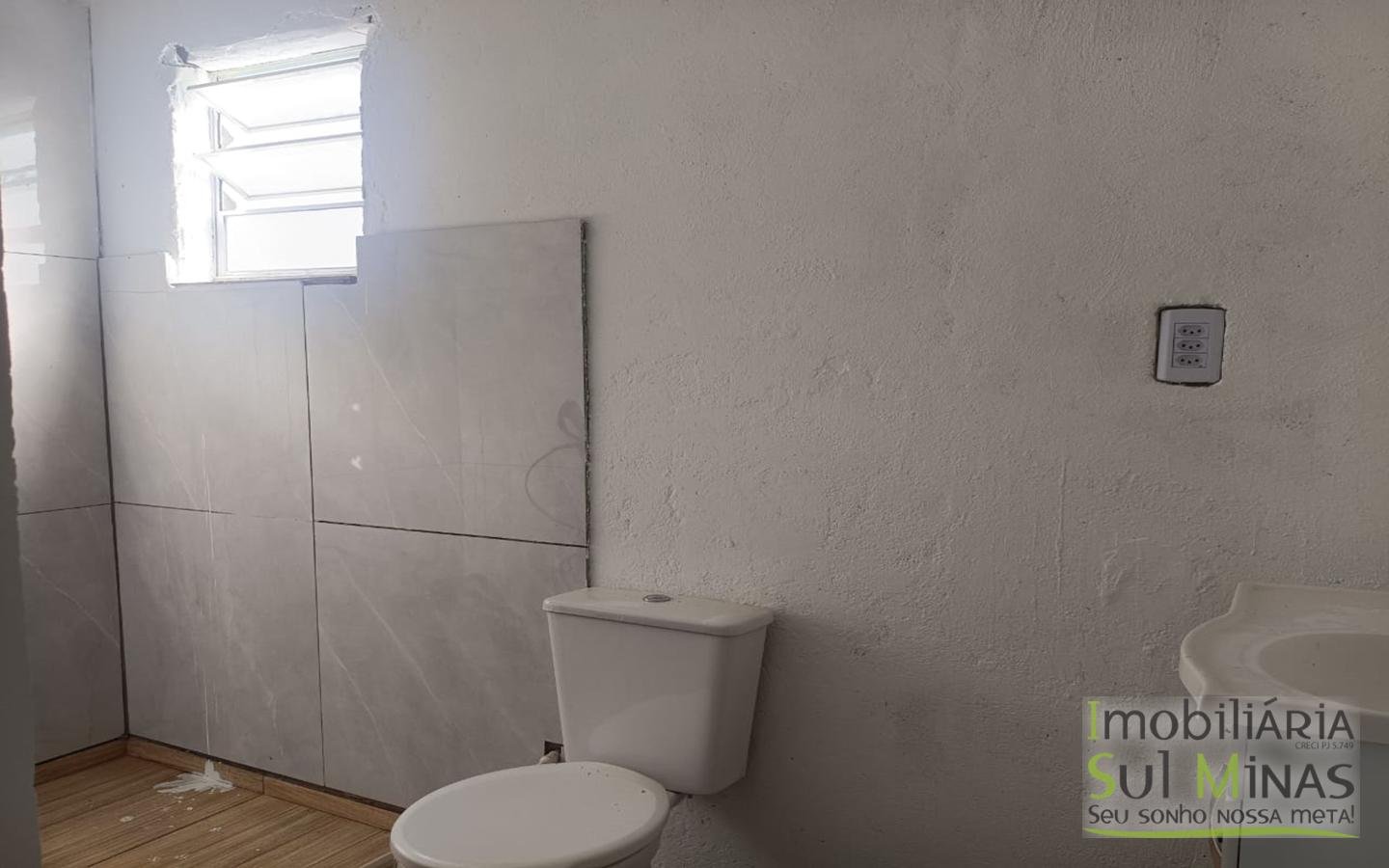 Casa Com 2 Quartos e Amplo Terreno À Venda em Cambuí MG cod2472 (5)