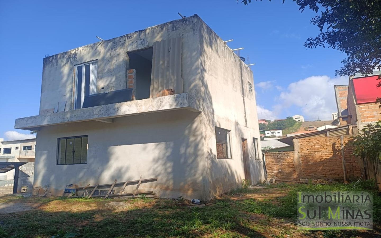 Casa Com 2 Quartos e Amplo Terreno À Venda em Cambuí MG cod2472 (8)