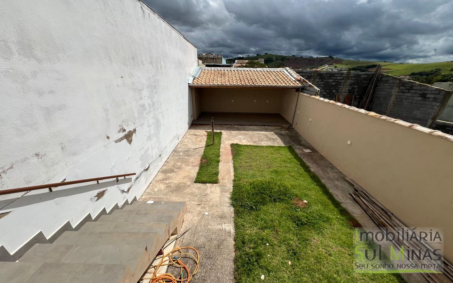 Casa Plana Para Locação em Ótimo Bairro no Córrego do Bom Jesus MG (2)