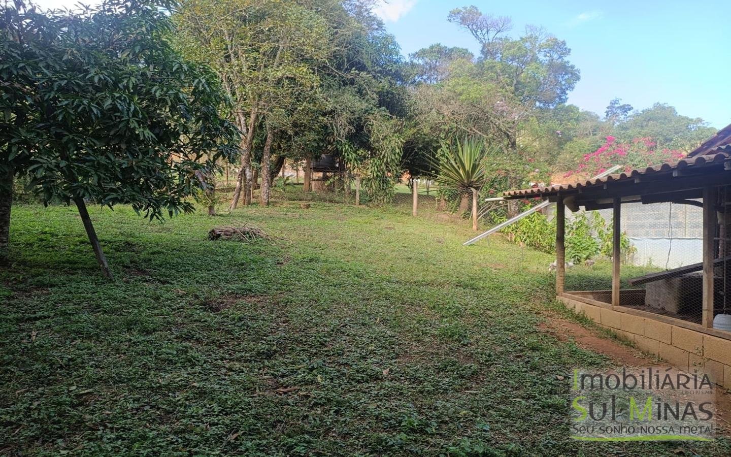 Chácara Completa à Venda em CambuíMG cod2471 (27)