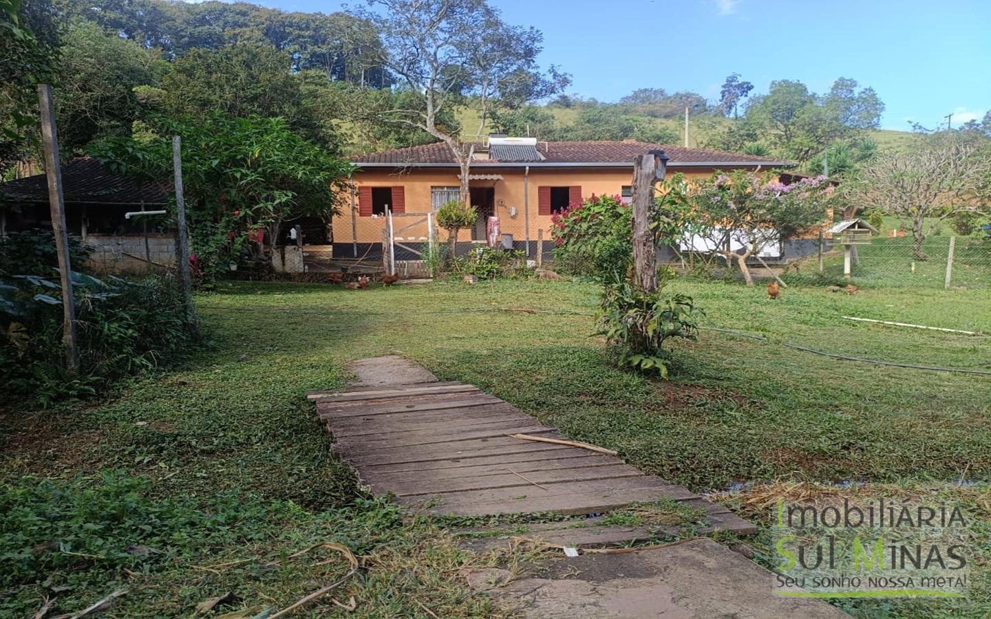 Chácara Completa à Venda em CambuíMG cod2471 (29)