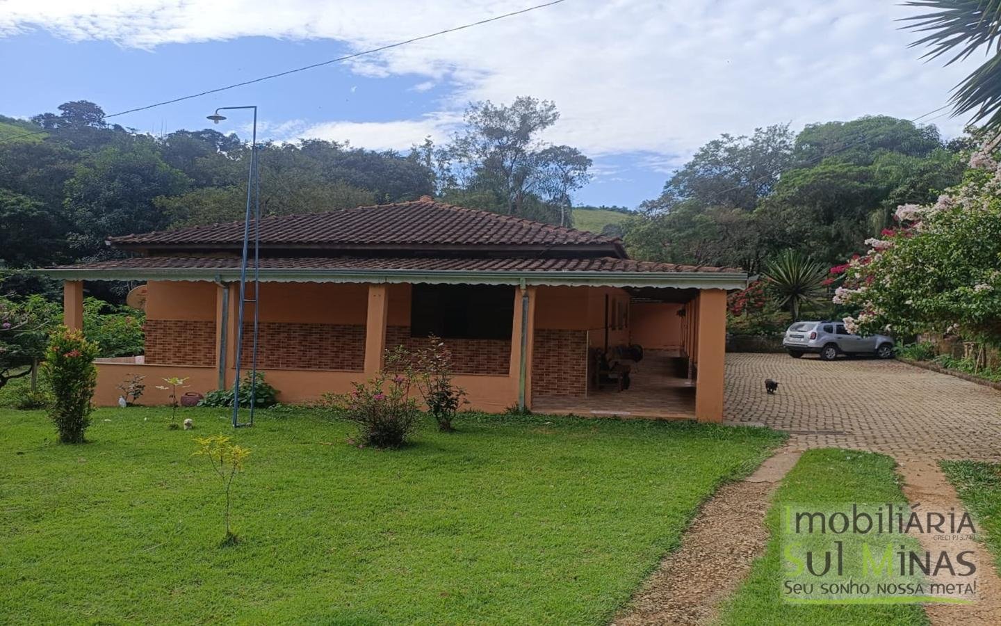 Chácara Completa à Venda em CambuíMG cod2471 (36)