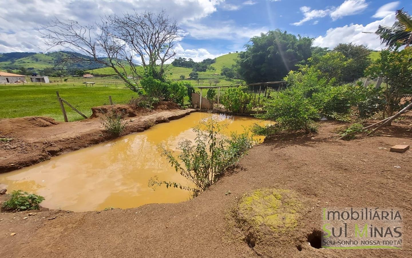 Chácara a Venda em Cambuí MG com 1.750 m² Cód. 1621 (10)