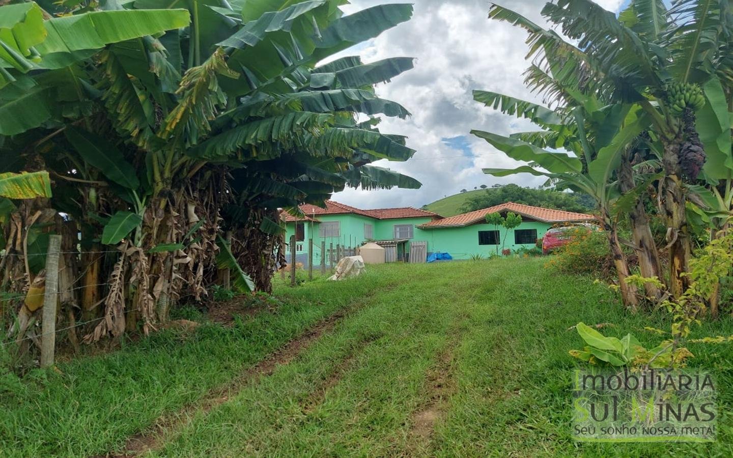 Chácara a Venda em Cambuí MG com 1.750 m² Cód. 1621 (12)