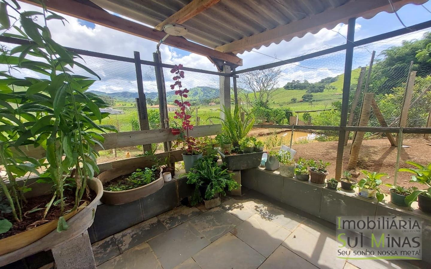 Chácara a Venda em Cambuí MG com 1.750 m² Cód. 1621 (16)