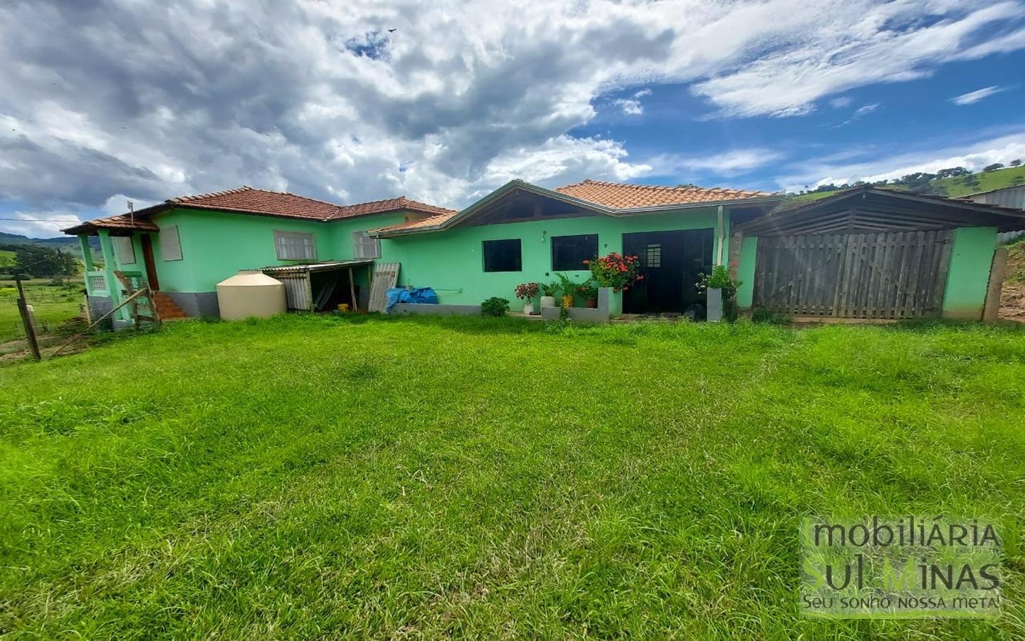 Chácara a Venda em Cambuí MG com 1.750 m² Cód. 1621 (2)