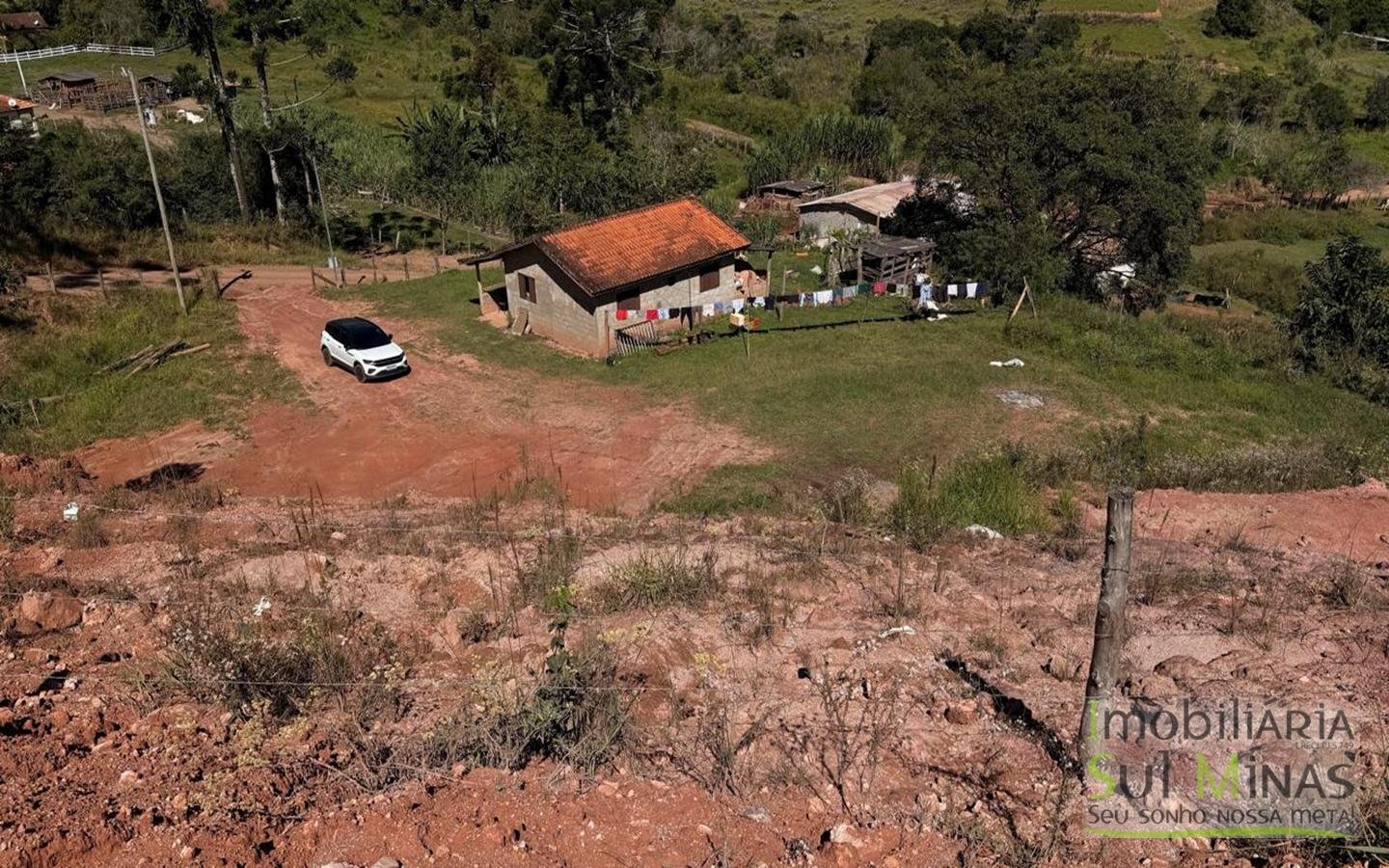 Chácara com 20.000 m², nascentes e vista para as montanhas – Paraisópolis cod2454 (2)